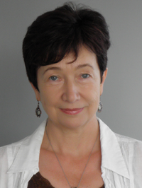 Dr. Makkai Ágnes